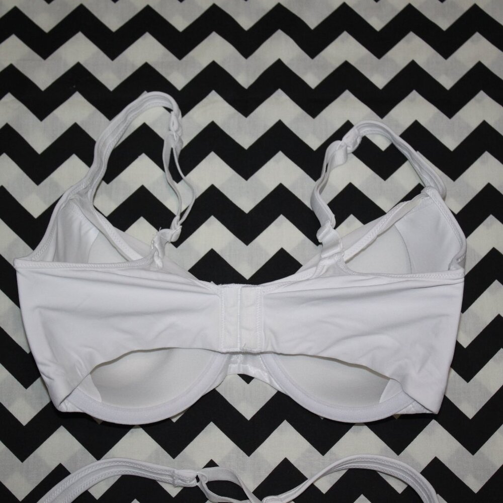 Bali One Smooth U Ultra Light Underwire Bras (2 Bras)---Size: 34D - Picture 8 of 9